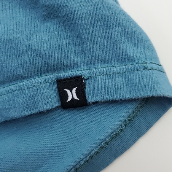 Hurley t shirt size small - Picture 3 of 8